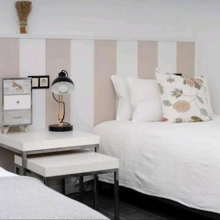 Stylish & Fully Furnished 3 Bedrooms Flat -4 Min Walk To Beautiful Beach Alicante Bagian luar foto
